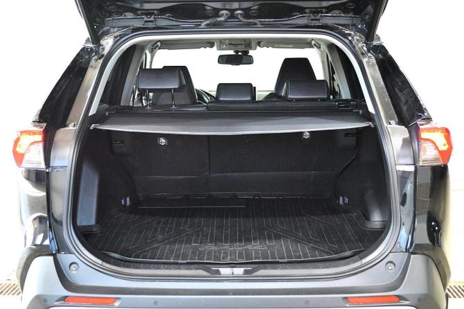 Toyota RAV4 V (XA50) с пробегом 2021 года, цена 3 349 000 рублей, 76500 км, внедорожник, Автокод Объявления