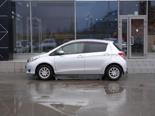 Toyota Vitz III (XP130) с пробегом 2012 года, цена 810 000 рублей, 72125 км, хэтчбек, Автокод Объявления