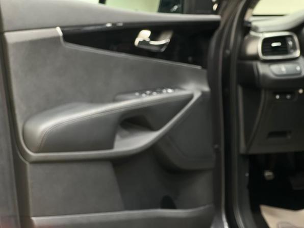 Kia Sorento III Prime Рестайлинг с пробегом 2019 года, цена 2 599 000 рублей, 170000 км, внедорожник, Автокод Объявления