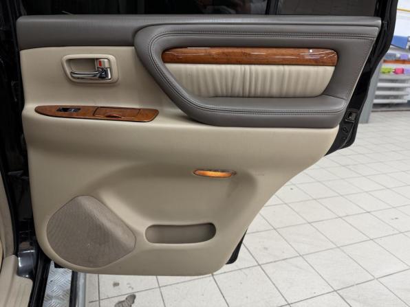 Lexus LX II Рестайлинг с пробегом 2003 года, цена 2 149 000 рублей, 368076 км, внедорожник, Автокод Объявления