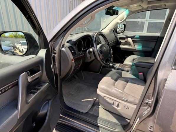 Toyota Land Cruiser 200 Series с пробегом 2008 года, цена 2 245 000 рублей, 273514 км, внедорожник, Автокод Объявления