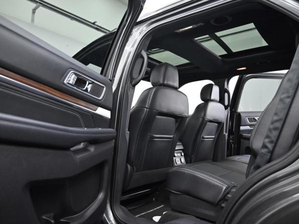 Ford Explorer V Рестайлинг с пробегом 2017 года, цена 2 599 000 рублей, 97000 км, внедорожник, Автокод Объявления