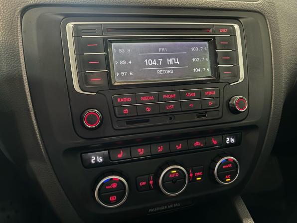 Volkswagen Jetta VI с пробегом 2014 года, цена 1 040 000 рублей, 150714 км, седан, Автокод Объявления