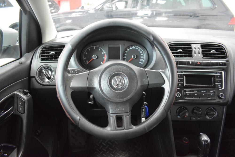 Volkswagen Polo V Киров  - изображение 27