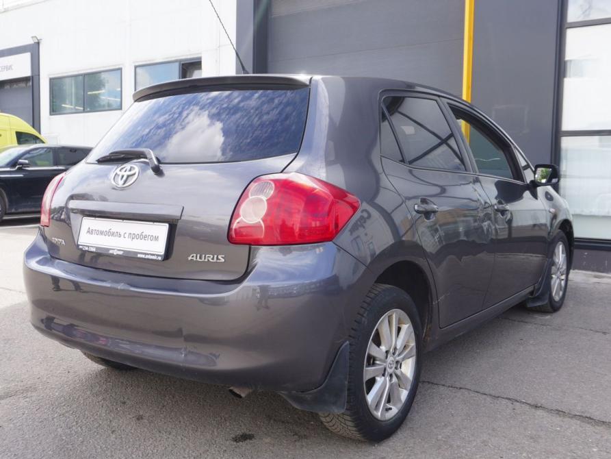 Toyota Auris I Москва  - изображение 5