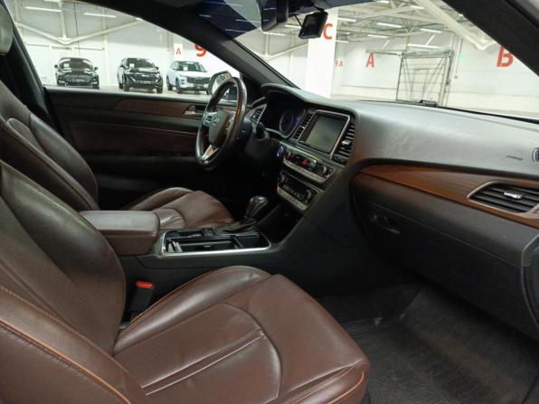 Hyundai Sonata VII (LF) Рестайлинг с пробегом 2017 года, цена 1 725 000 рублей, 179663 км, седан, Автокод Объявления
