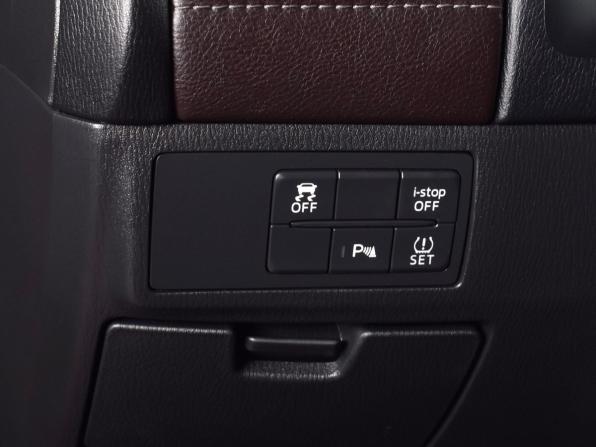 Mazda 6 III (GJ) Рестайлинг с пробегом 2017 года, цена 1 919 999 рублей, 122237 км, седан, Автокод Объявления