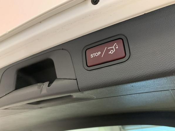 Mercedes-Benz GLC I (X253) Рестайлинг с пробегом 2019 года, цена 3 299 000 рублей, 140429 км, внедорожник, Автокод Объявления