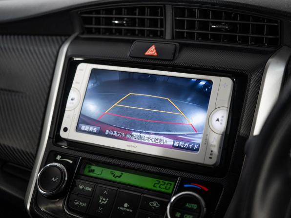 Toyota Corolla XI (E160 E170 E180) с пробегом 2013 года, цена 1 150 500 рублей, 82471 км, универсал, Автокод Объявления