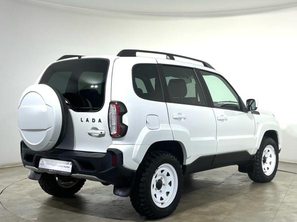 Lada (ВАЗ) Niva Travel I с пробегом 2024 года, цена 1 140 000 рублей, 33195 км, внедорожник, Автокод Объявления