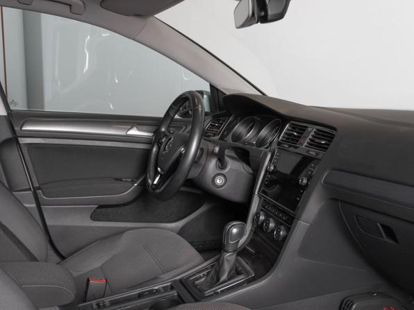 Volkswagen Golf VII Рестайлинг с пробегом 2020 года, цена 1 950 000 рублей, 71200 км, универсал, Автокод Объявления