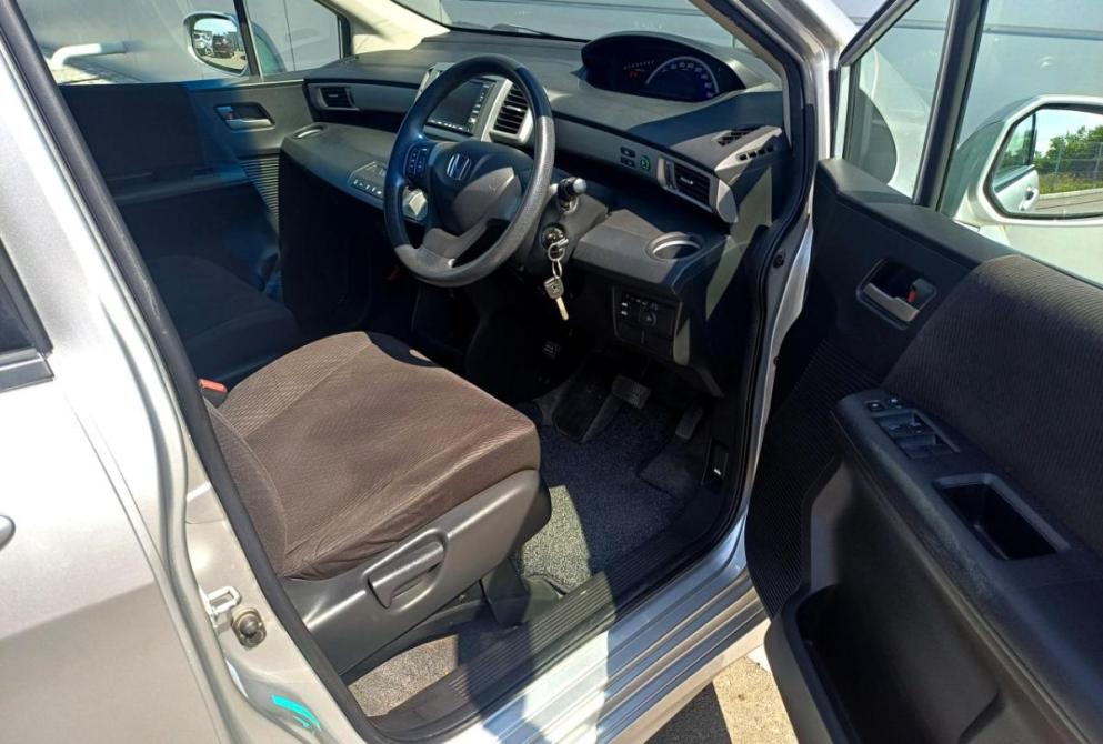 Honda Freed I Абакан  - изображение 11