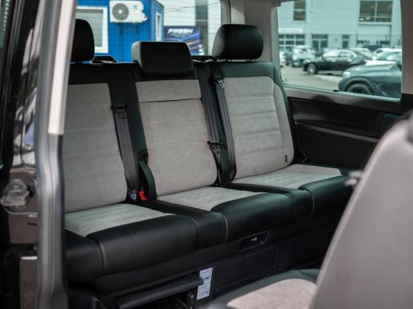Volkswagen Multivan T6 с пробегом 2017 года, цена 5 699 000 рублей, 143413 км, минивэн, Автокод Объявления