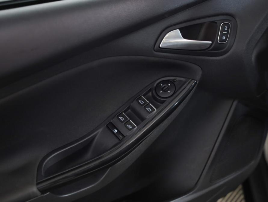 Ford Focus III Рестайлинг Санкт-Петербург  - изображение 20