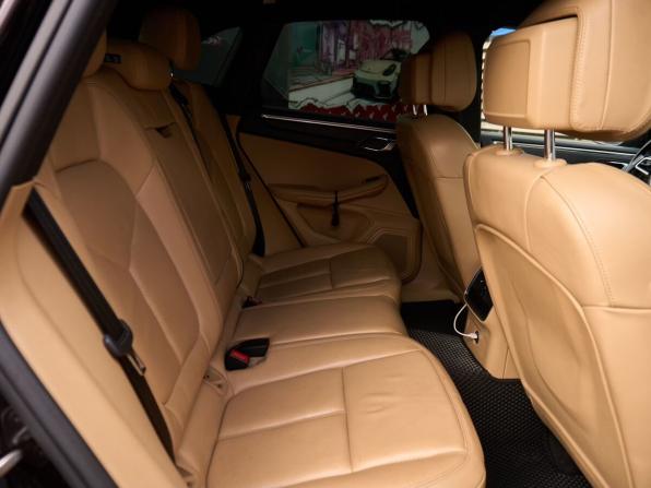 Porsche Macan I Рестайлинг с пробегом 2018 года, цена 3 450 000 рублей, 97877 км, внедорожник, Автокод Объявления