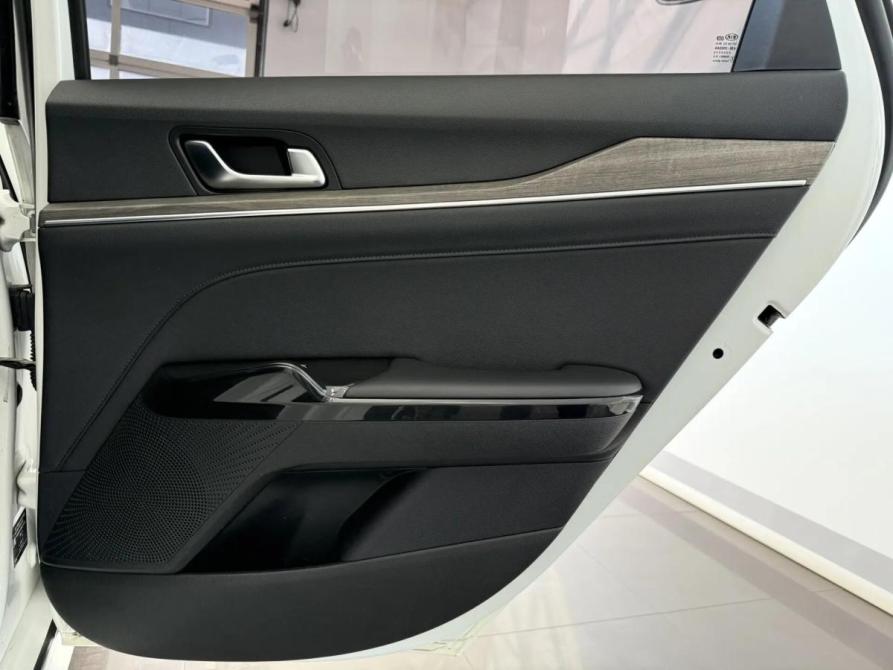 Kia K5 III Подольск  - изображение 17