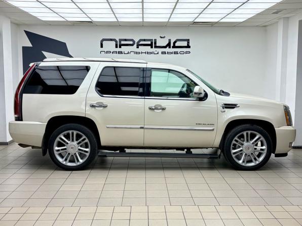 Cadillac Escalade III с пробегом 2011 года, цена 1 599 000 рублей, 206159 км, внедорожник, Автокод Объявления