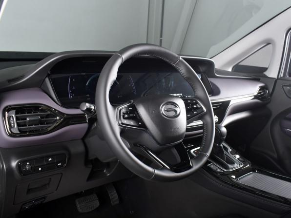 GAC Trumpchi M6 Max с пробегом 2025 года, цена 3 284 995 рублей, 15 км, минивэн, Автокод Объявления