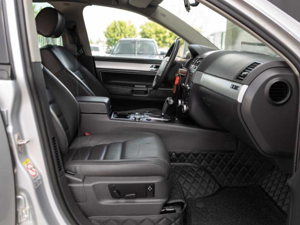 Volkswagen Touareg I Рестайлинг с пробегом 2007 года, цена 1 250 000 рублей, 331304 км, внедорожник, Автокод Объявления