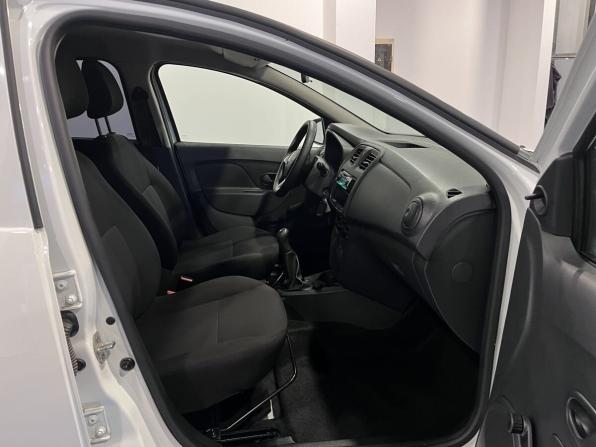 Renault Logan II Рестайлинг с пробегом 2020 года, цена 1 000 000 рублей, 87989 км, седан, Автокод Объявления