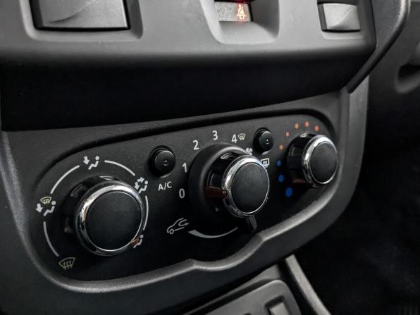 Renault Duster I Рестайлинг с пробегом 2019 года, цена 1 275 000 рублей, 113230 км, внедорожник, Автокод Объявления