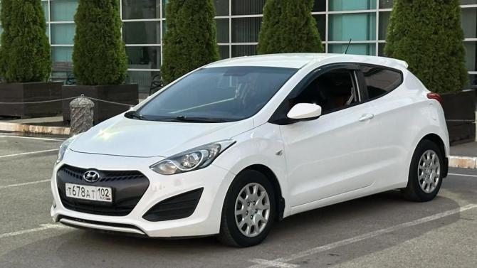 Hyundai i30 II с пробегом 2013 года, цена 970 000 рублей, 213810 км, хэтчбек, Автокод Объявления