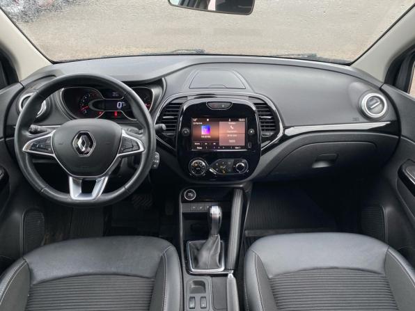 Renault Kaptur I Рестайлинг с пробегом 2021 года, цена 1 750 000 рублей, 45075 км, внедорожник, Автокод Объявления