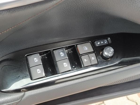 Toyota Camry VIII (XV70) с пробегом 2019 года, цена 2 899 000 рублей, 156563 км, седан, Автокод Объявления