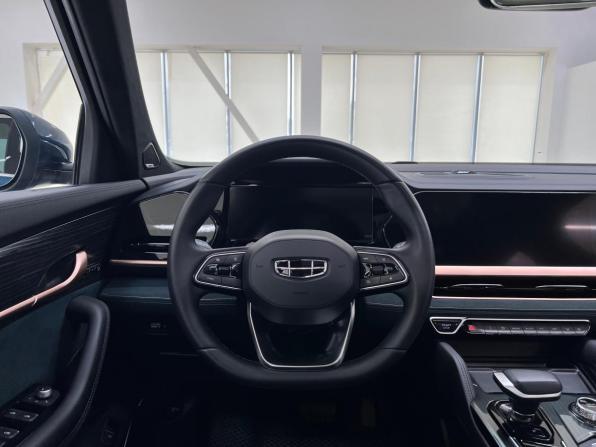 Geely Monjaro I с пробегом 2023 года, цена 3 240 000 рублей, 57600 км, внедорожник, Автокод Объявления