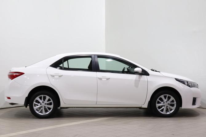 Toyota Corolla XI (E160 E170 E180) с пробегом 2015 года, цена 1 355 000 рублей, 140356 км, седан, Автокод Объявления