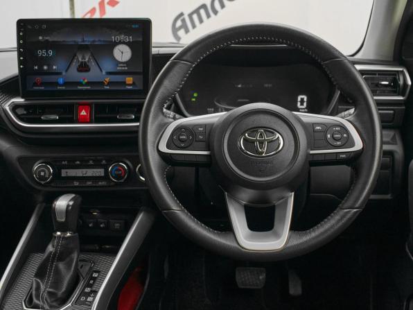 Toyota Raize I с пробегом 2021 года, цена 1 750 000 рублей, 53024 км, внедорожник, Автокод Объявления