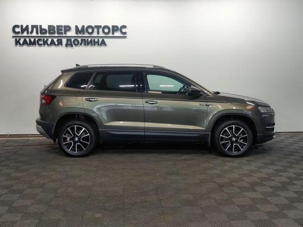 Skoda Karoq I с пробегом 2020 года, цена 2 355 000 рублей, 66800 км, внедорожник, Автокод Объявления