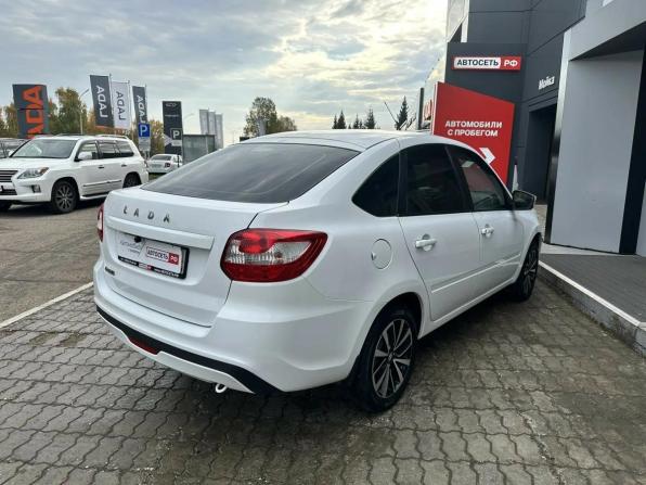 Lada (ВАЗ) Granta I Рестайлинг с пробегом 2024 года, цена 789 600 рублей, 72947 км, лифтбек, Автокод Объявления