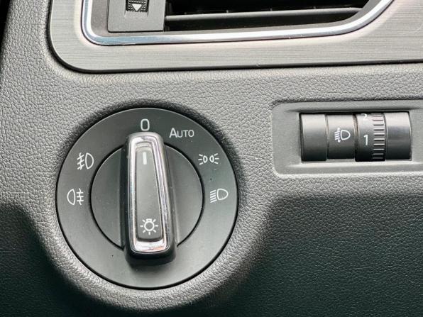 Skoda Rapid I Рестайлинг с пробегом 2018 года, цена 1 130 000 рублей, 178000 км, лифтбек, Автокод Объявления