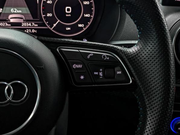 Audi Q2 I Рестайлинг с пробегом 2021 года, цена 2 450 000 рублей, 75201 км, внедорожник, Автокод Объявления