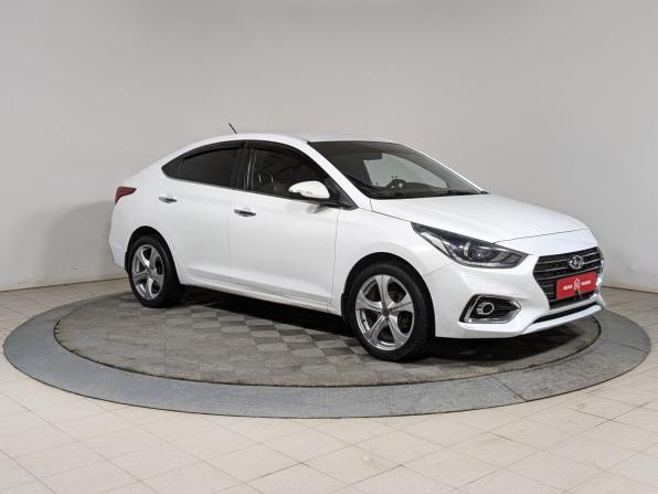 Hyundai Solaris II с пробегом 2018 года, цена 1 058 900 рублей, 194000 км, седан, Автокод Объявления