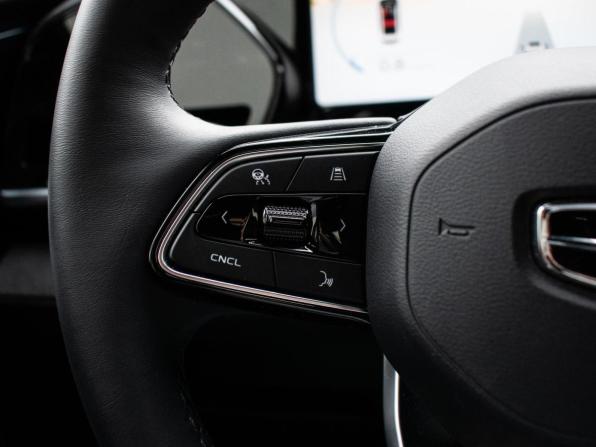 Geely Monjaro I Рестайлинг с пробегом 2024 года, цена 3 880 000 рублей, 3256 км, внедорожник, Автокод Объявления