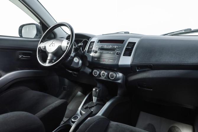 Mitsubishi Outlander II Рестайлинг с пробегом 2011 года, цена 1 349 000 рублей, 155409 км, внедорожник, Автокод Объявления