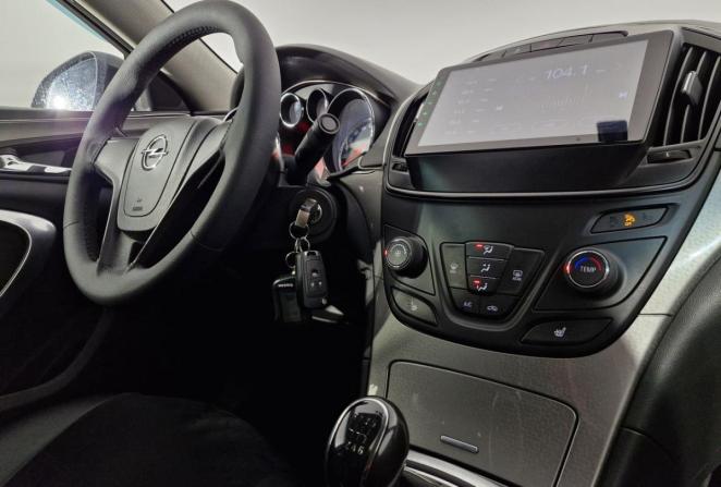 Opel Insignia I Рестайлинг с пробегом 2014 года, цена 740 000 рублей, 211199 км, седан, Автокод Объявления