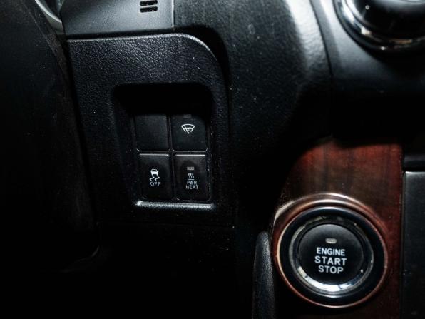 Toyota Land Cruiser Prado 150 Series Рестайлинг 1 с пробегом 2016 года, цена 3 605 000 рублей, 208800 км, внедорожник, Автокод Объявления
