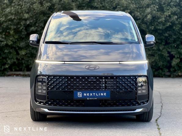 Hyundai Staria I с пробегом 2024 года, цена 8 490 000 рублей, 6430 км, минивэн, Автокод Объявления