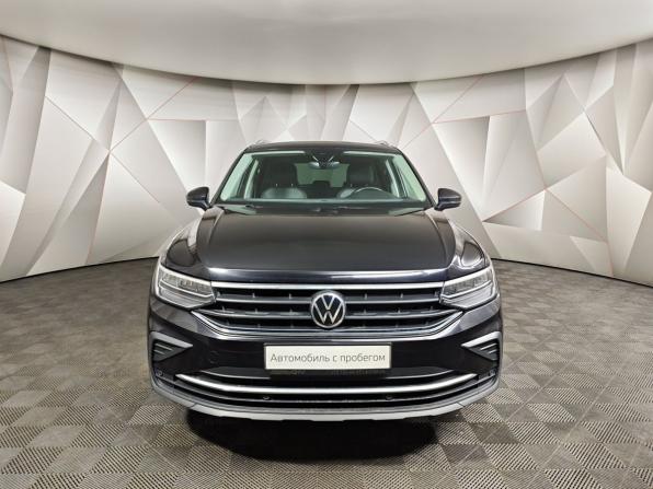 Volkswagen Tiguan II Рестайлинг с пробегом 2022 года, цена 2 599 000 рублей, 36370 км, внедорожник, Автокод Объявления