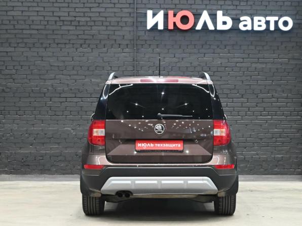 Skoda Yeti I Рестайлинг с пробегом 2014 года, цена 1 220 000 рублей, 195124 км, внедорожник, Автокод Объявления