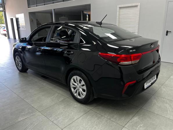 Kia Rio IV с пробегом 2017 года, цена 1 040 000 рублей, 229610 км, седан, Автокод Объявления