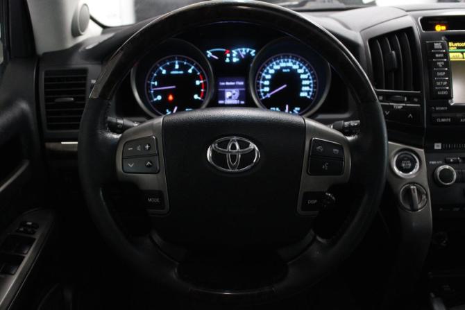 Toyota Land Cruiser 200 Series с пробегом 2010 года, цена 2 998 000 рублей, 288000 км, внедорожник, Автокод Объявления