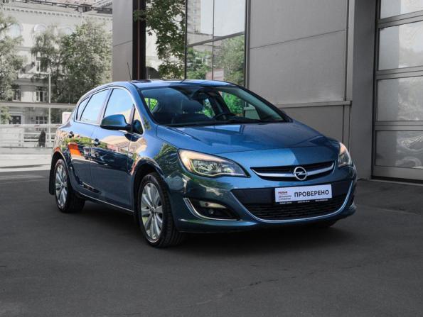 Opel Astra J Рестайлинг с пробегом 2013 года, цена 820 000 рублей, 154788 км, хэтчбек, Автокод Объявления