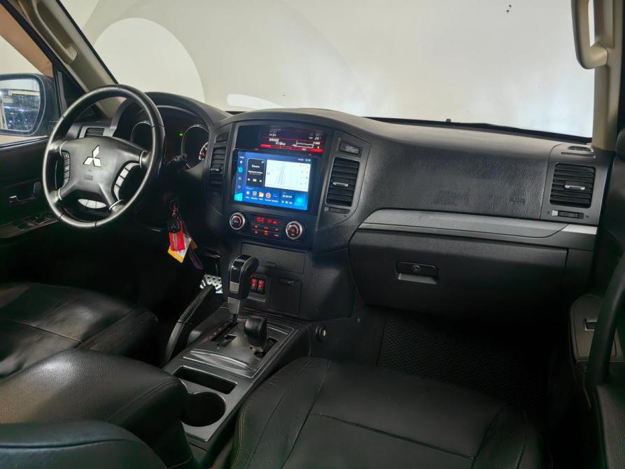Mitsubishi Pajero IV Рестайлинг 1 Москва  - изображение 7