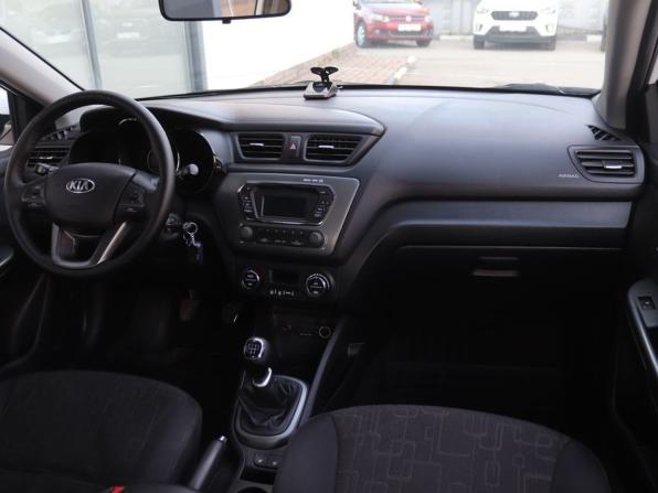 Kia Rio III с пробегом 2013 года, цена 650 000 рублей, 232000 км, седан, Автокод Объявления