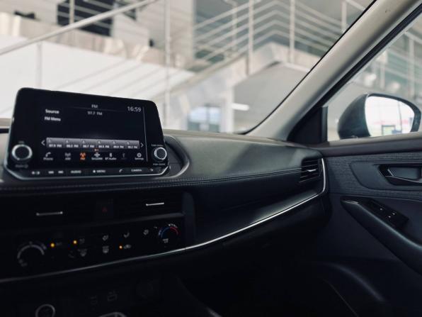 Nissan Rogue III с пробегом 2023 года, цена 2 669 900 рублей, 50195 км, внедорожник, Автокод Объявления