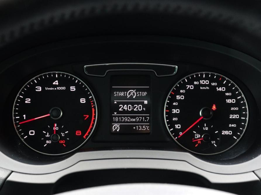Audi Q3 I (8U) Рестайлинг Химки  - изображение 9